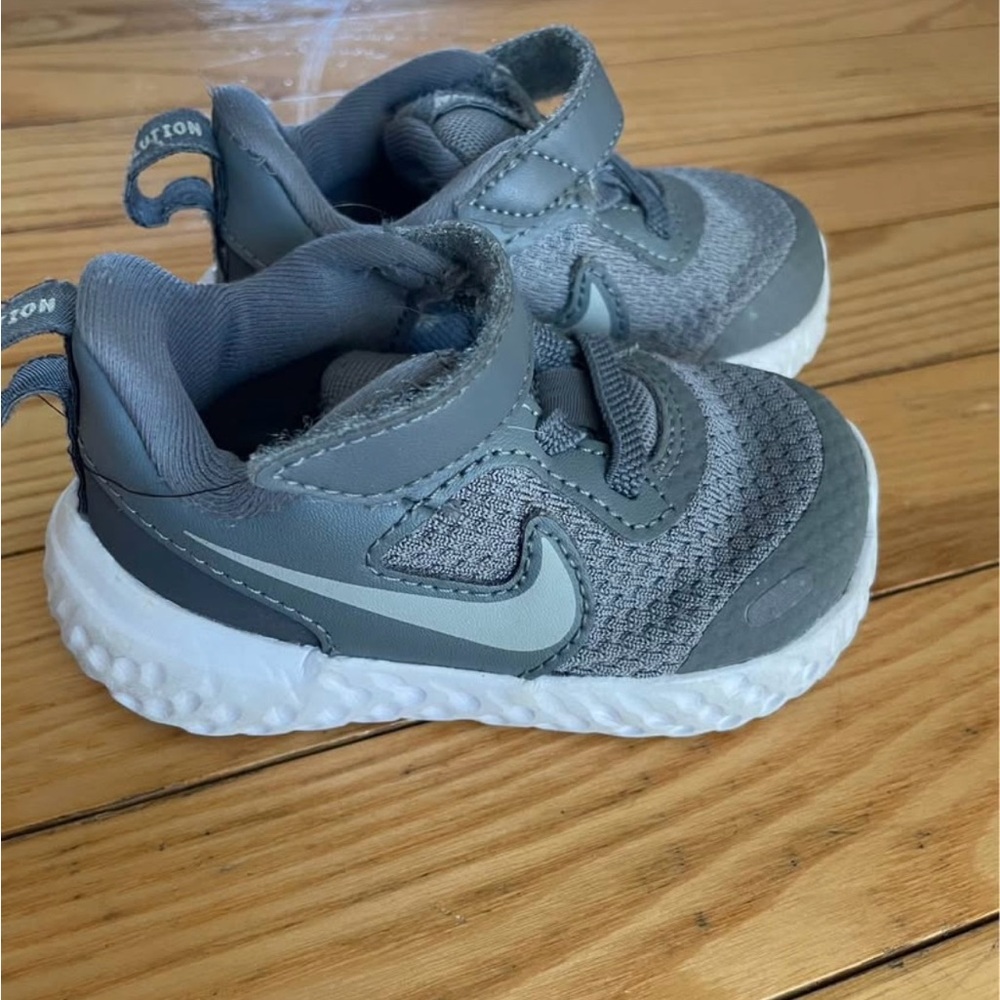 Kids Gray Nike Shoes